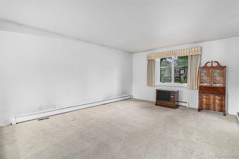 4043 S Olive St, Denver, CO 80237