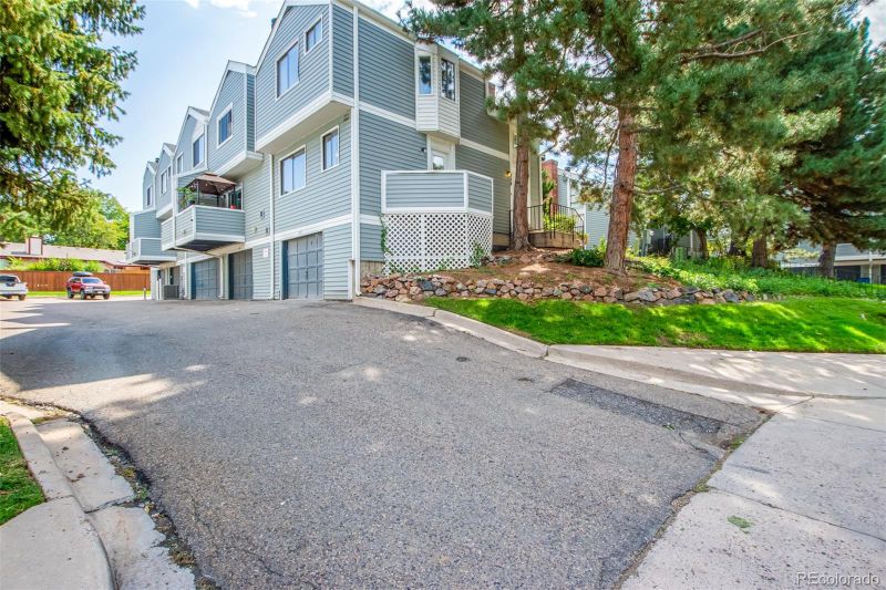 228 S Nome St, Aurora, CO 80012