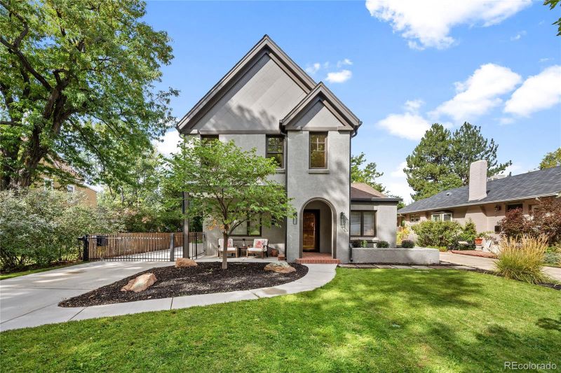771 Oneida St, Denver, CO 80220