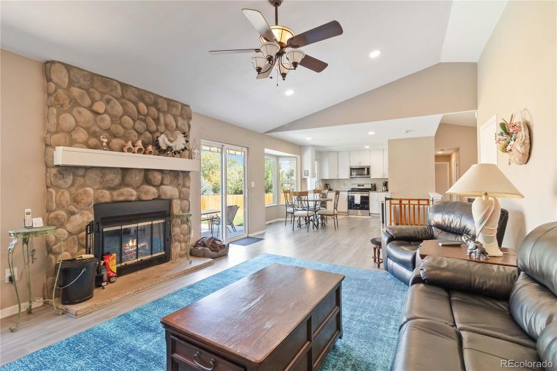 21225 E Aberdeen Dr, Centennial, CO 80015