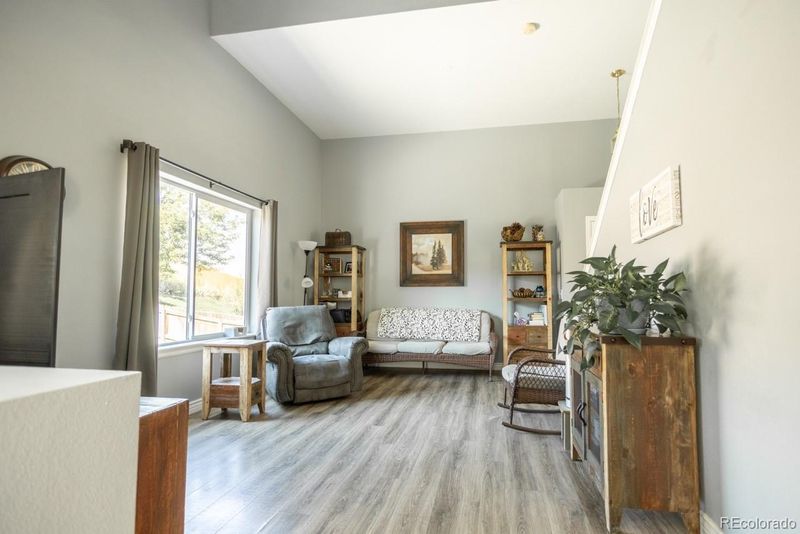 5919 S Valdai Way, Aurora, CO 80015