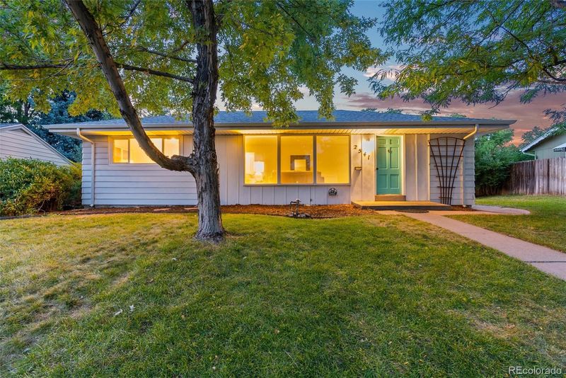 2541 S Clermont St, Denver, CO 80222
