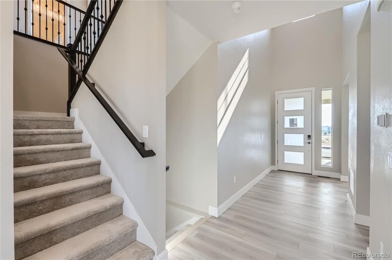 5721 Wayfarer Cir, Firestone, CO 80504
