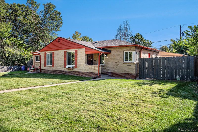 1610 Albion St, Denver, CO 80220