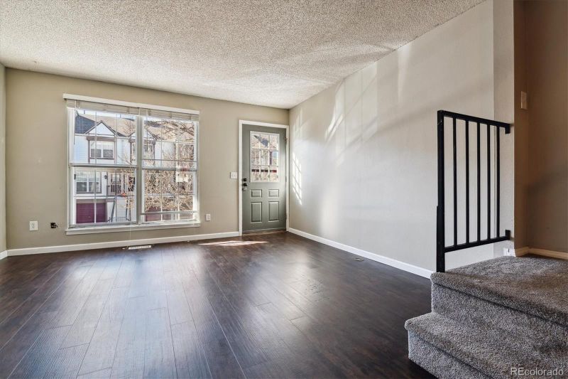 1811 S Quebec Way #187, Denver, CO 80231