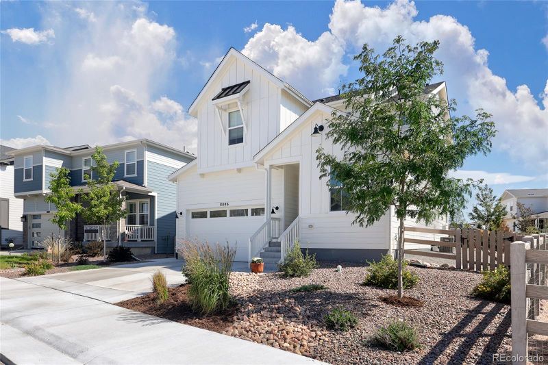 8806 Swan River St, Littleton, CO 80125