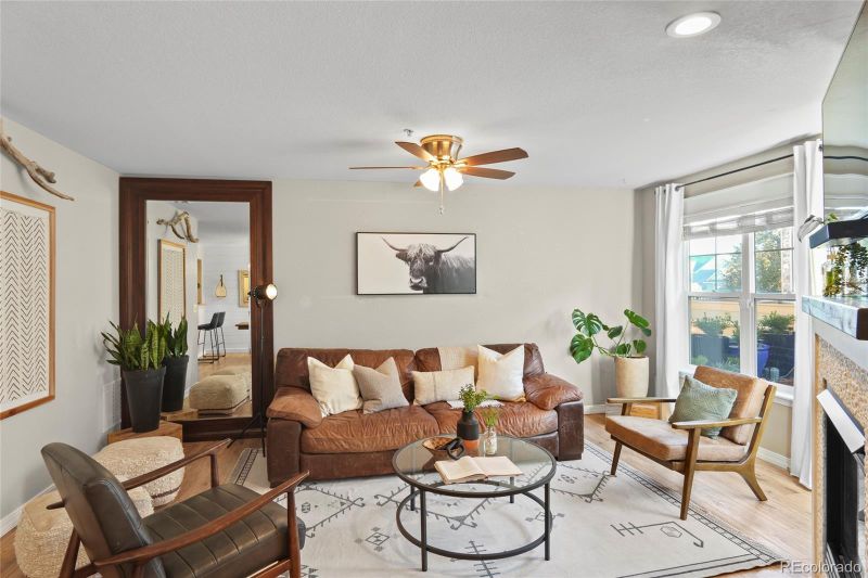 5650 S Algonquian Way #C, Aurora, CO 80016