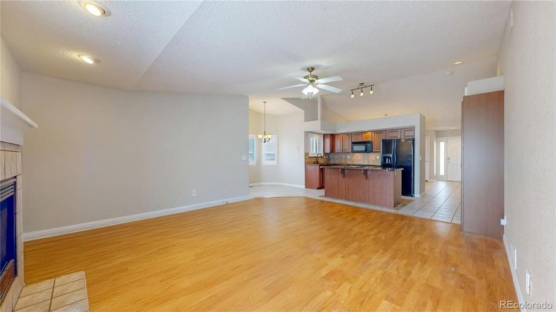 18680 E Hamilton Dr, Aurora, CO 80013