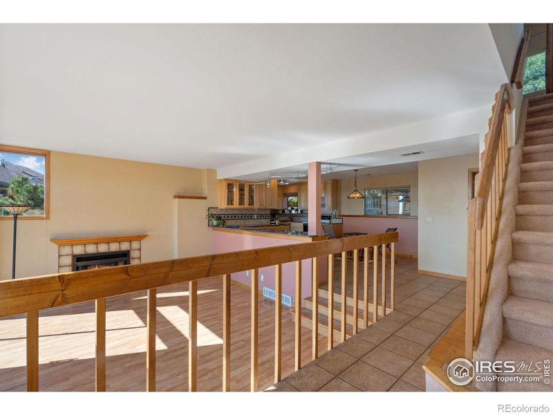 1605 Cliff Side Dr, Loveland, CO 80538