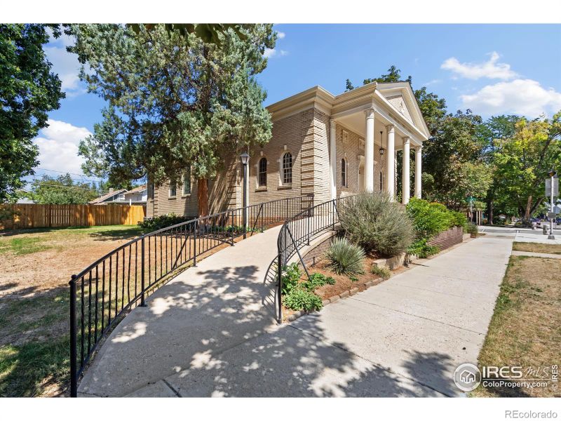 301 W 4th St, Loveland, CO 80537