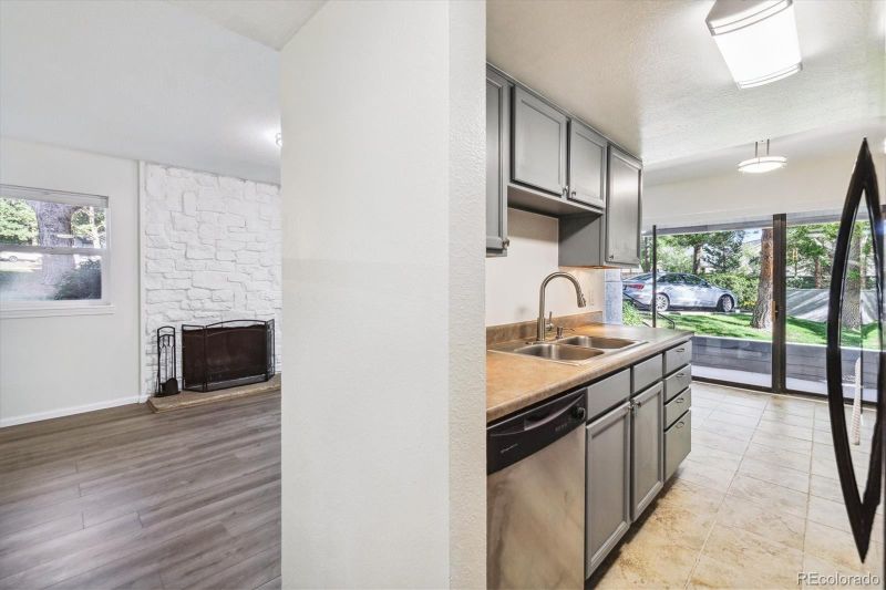 6480 S Dayton St #M02, Englewood, CO 80111