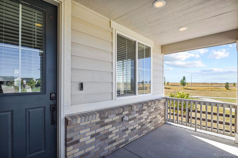 26842 E Byers Ave, Aurora, CO 80018