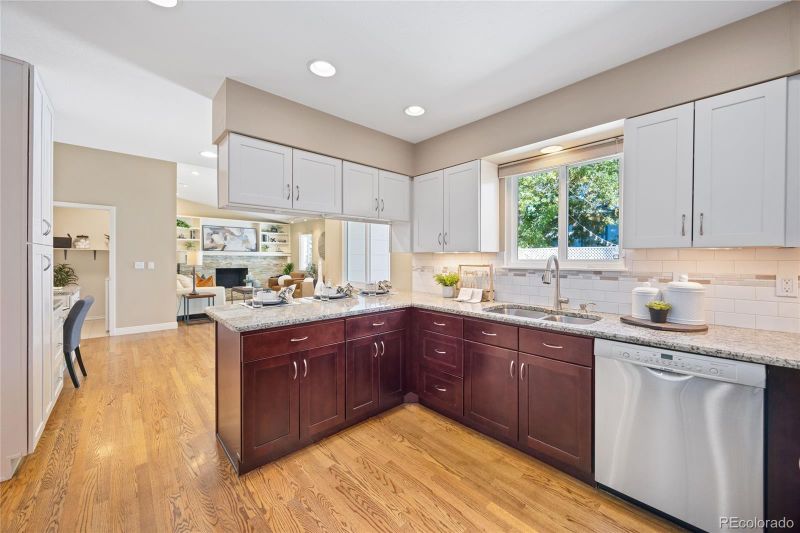 10345 E Weaver Cir, Englewood, CO 80111