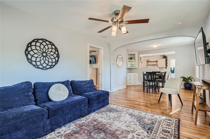 1900 Dallas St, Aurora, CO 80010