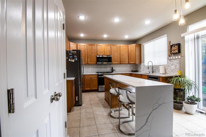 23878 E Alamo Pl, Aurora, CO 80016