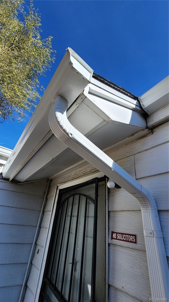 1208 Macon St, Aurora, CO 80010