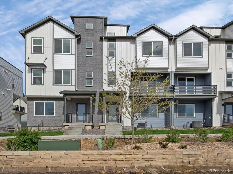 16736 Shoshone Pl, Broomfield, CO 80023