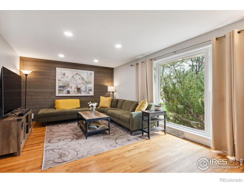 1045 W Midway Blvd, Broomfield, CO 80020