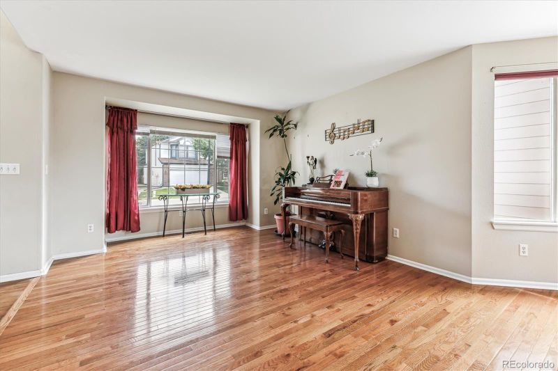 9324 W Hinsdale Pl, Littleton, CO 80128