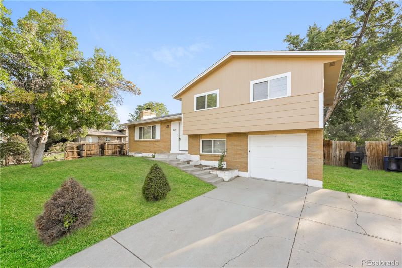 1336 S Bowen St, Longmont, CO 80501