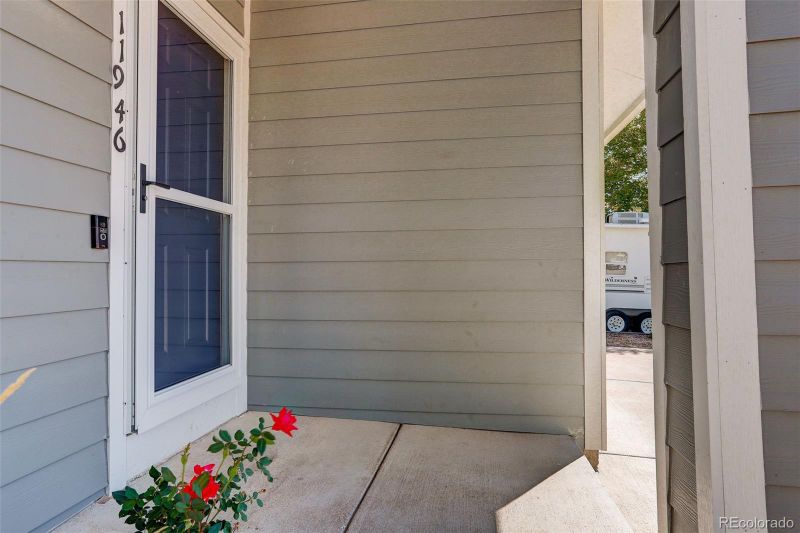 11946 W Bowles Cir, Littleton, CO 80127