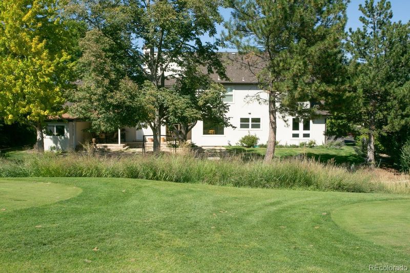 16 Village Ct, Littleton, CO 80123