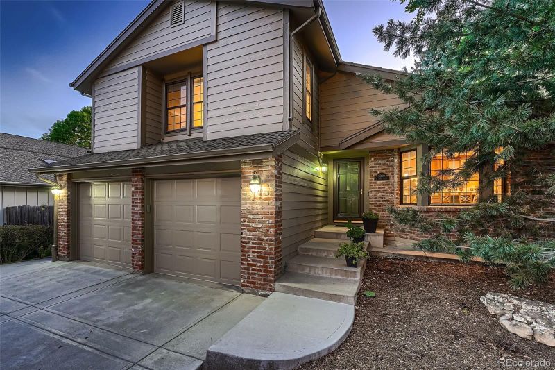 8390 W 81st Dr, Arvada, CO 80005