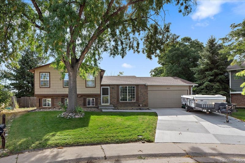 8064 S Estes Ct, Littleton, CO 80128