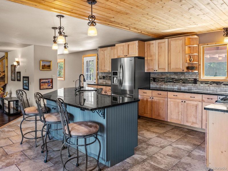 367 G Rd, Silverthorne, CO 80498