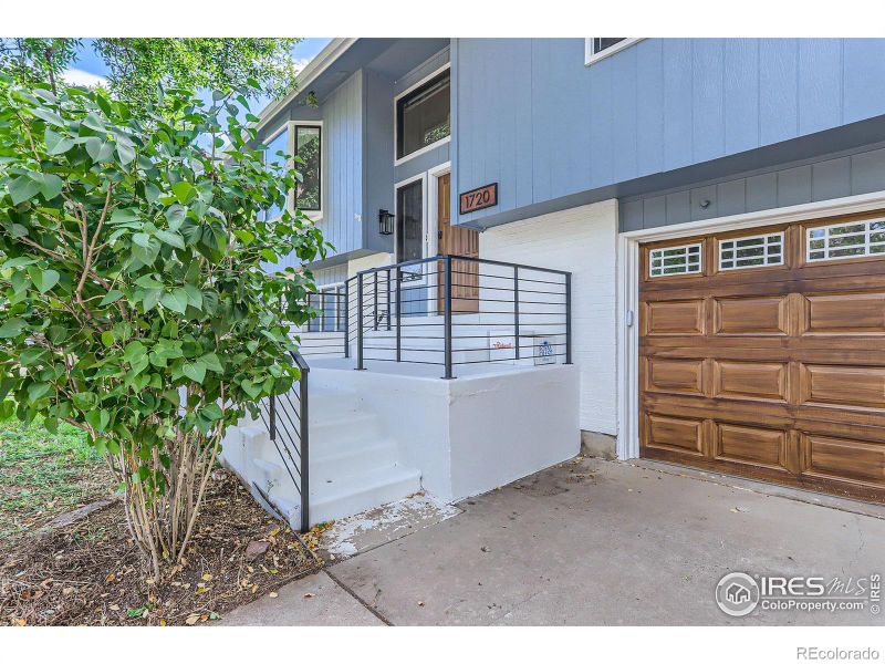 1720 Zeus Dr, Lafayette, CO 80026