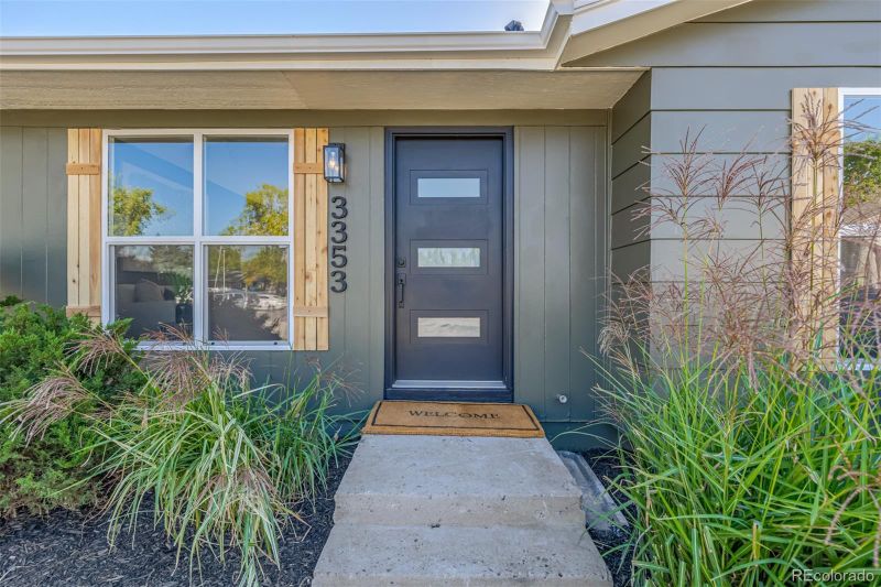 3353 S Jellison Ct, Lakewood, CO 80227