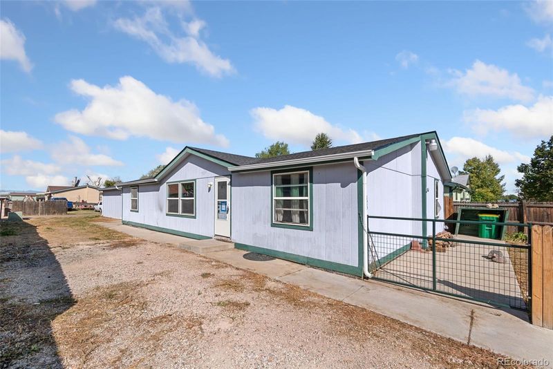 125 Dahlia St, Hudson, CO 80642