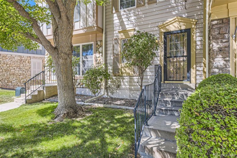 2728 E Nichols Cir, Centennial, CO 80122