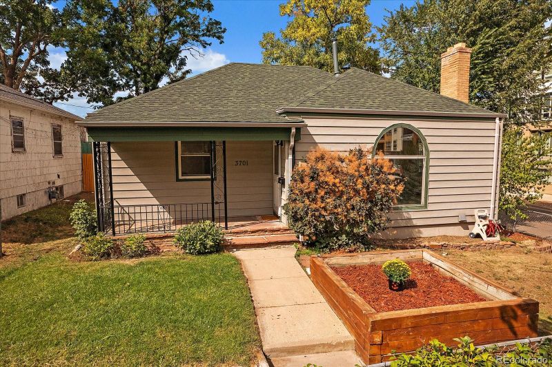 3701 S Lincoln St, Englewood, CO 80113