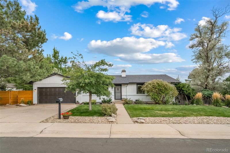 200 Burgess Dr, Castle Rock, CO 80104