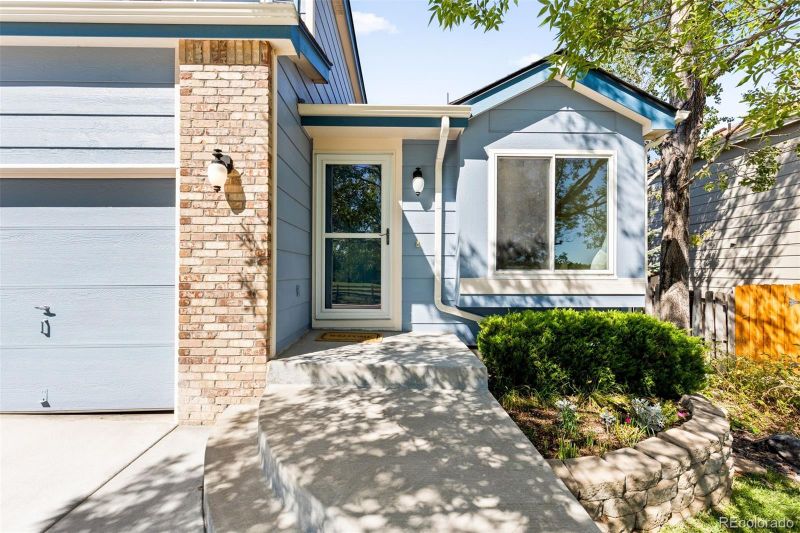 5443 S Killarney St, Centennial, CO 80015