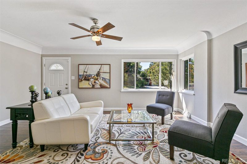 650 Cody St, Lakewood, CO 80215