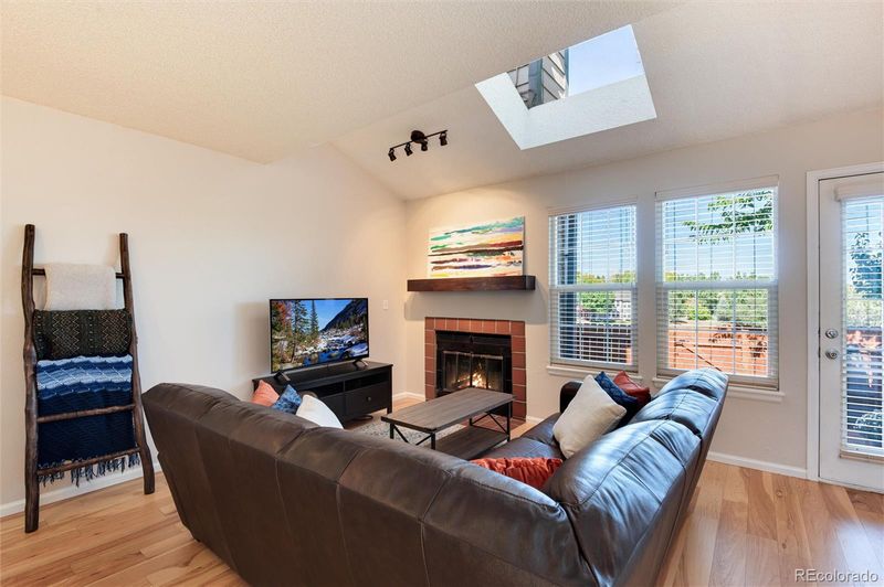 6864 S Dover Way, Littleton, CO 80128