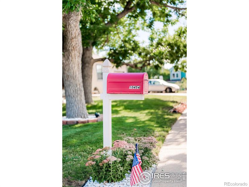 10454 Independence Cir, Broomfield, CO 80021