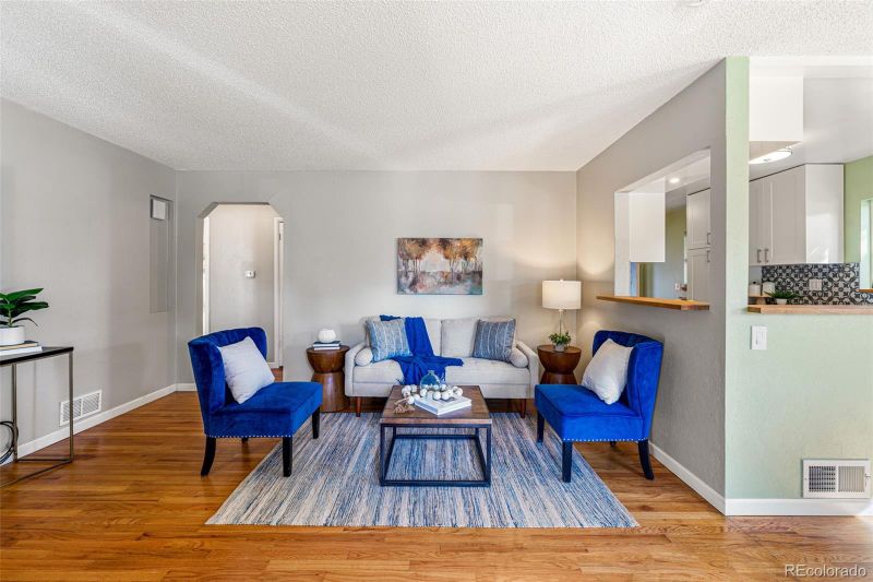 1340 S Utica St, Denver, CO 80219