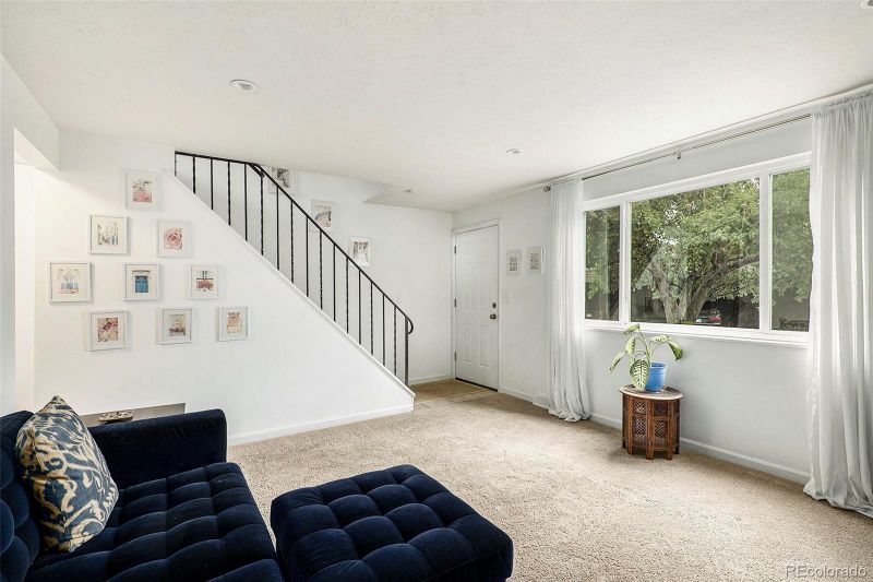 5032 E Hinsdale Pl, Centennial, CO 80122