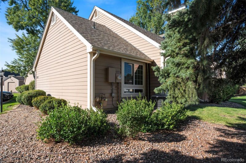 13288 E Asbury Dr, Aurora, CO 80014