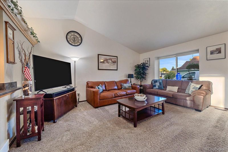 6334 W 68th Cir, Arvada, CO 80003