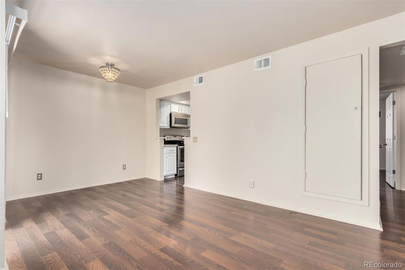 1342 S Cathay Ct #103, Aurora, CO 80017