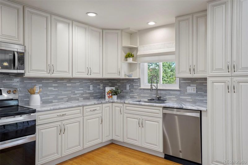 10432 Tiger Rn, Lone Tree, CO 80124