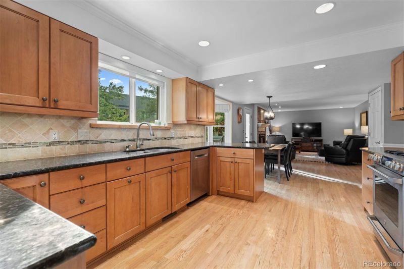 7794 Parfet St, Arvada, CO 80005
