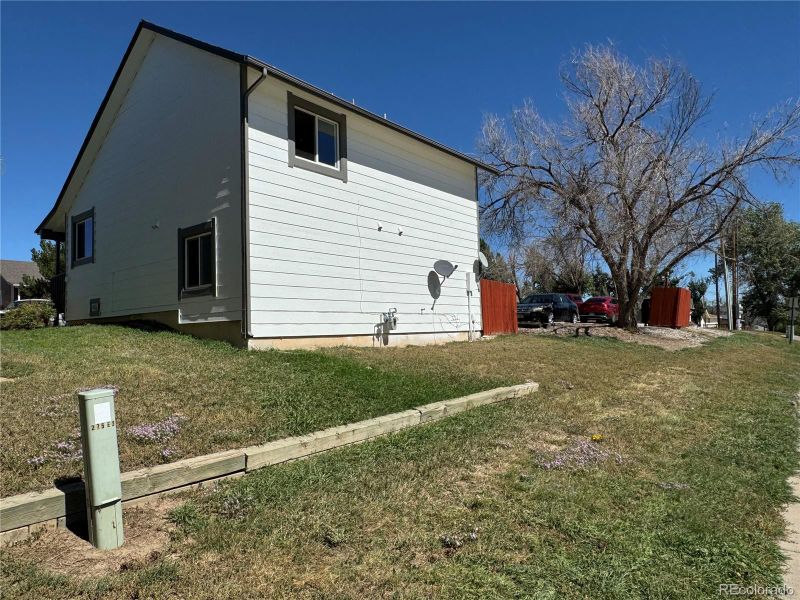 275 Settlement Ln #E4, Elizabeth, CO 80107