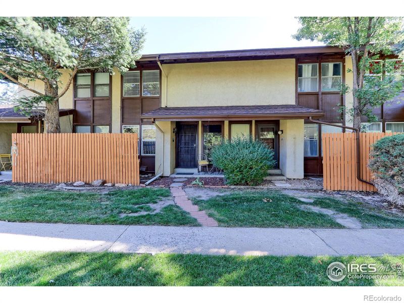 15125 E Jefferson Pl, Aurora, CO 80014