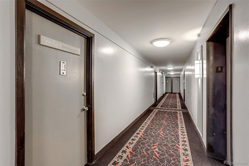 888 N Logan St #3E, Denver, CO 80203