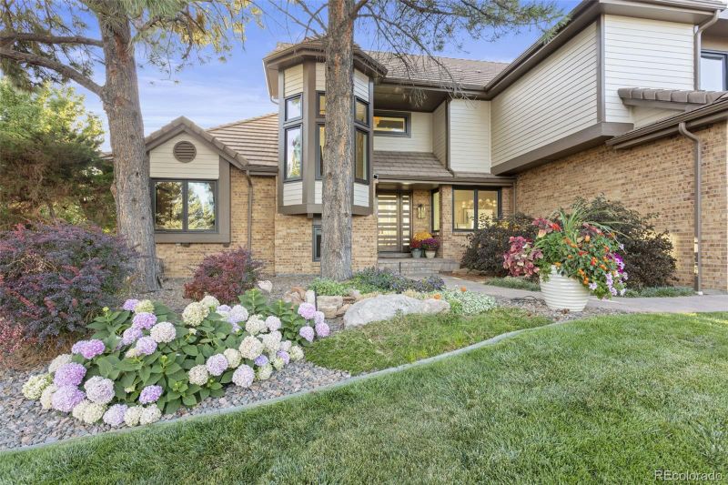 9449 Pinyon Trl, Lone Tree, CO 80124